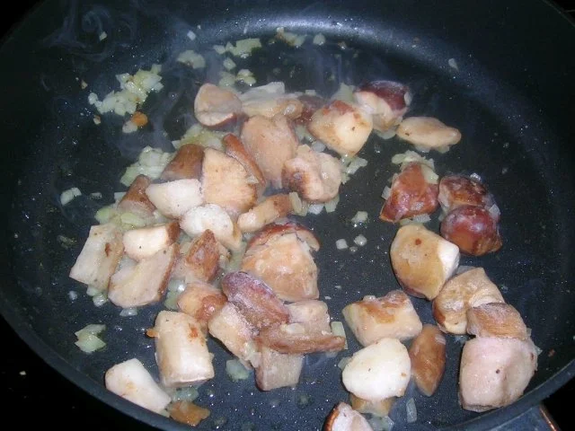 Kalbsrollbraten gef. mit Steinpilzen, Mascarpone + Pinienkernen  an Graupen Risotto - Rezept - Bild Nr. 5