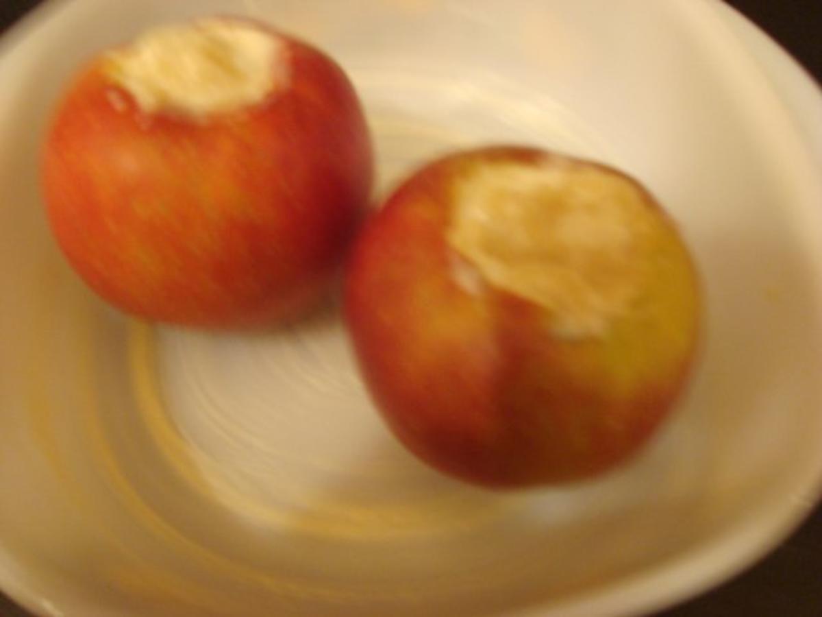 Bratapfel mit Marzipanfüllung - Rezept - Bild Nr. 4