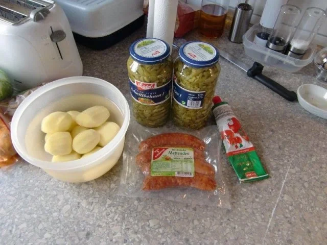 Rezept: Schnibbelbohnen-Suppe Bild Nr. 4 Schnibbelbohnen-Suppe - Rezept - Bild Nr. 4