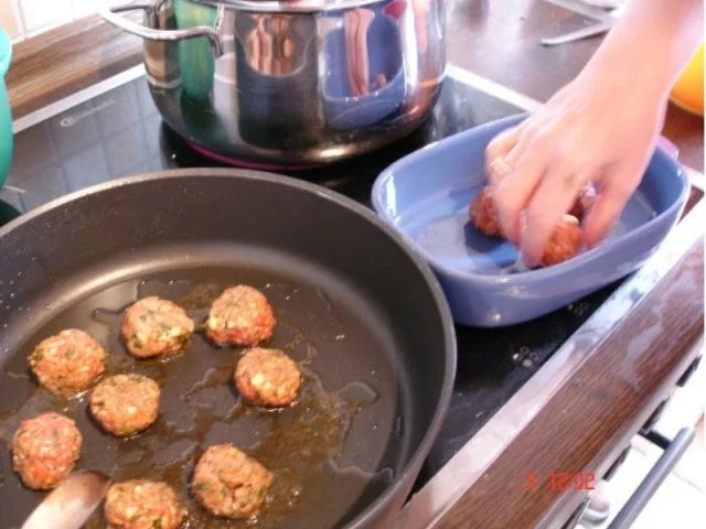 Rezept: Papa’s Spätzle mit "Bällchen" Bild Nr. 4 Papa’s Spätzle mit "Bällchen" - Rezept - Bild Nr. 4