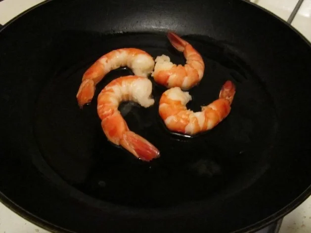 Rezept: Bananen-Chili-Butter mit Garnelen Bild Nr. 4 Bananen-Chili-Butter mit Garnelen - Rezept - Bild Nr. 4