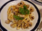 Rührei mit Champignons auf Toast - Rezept