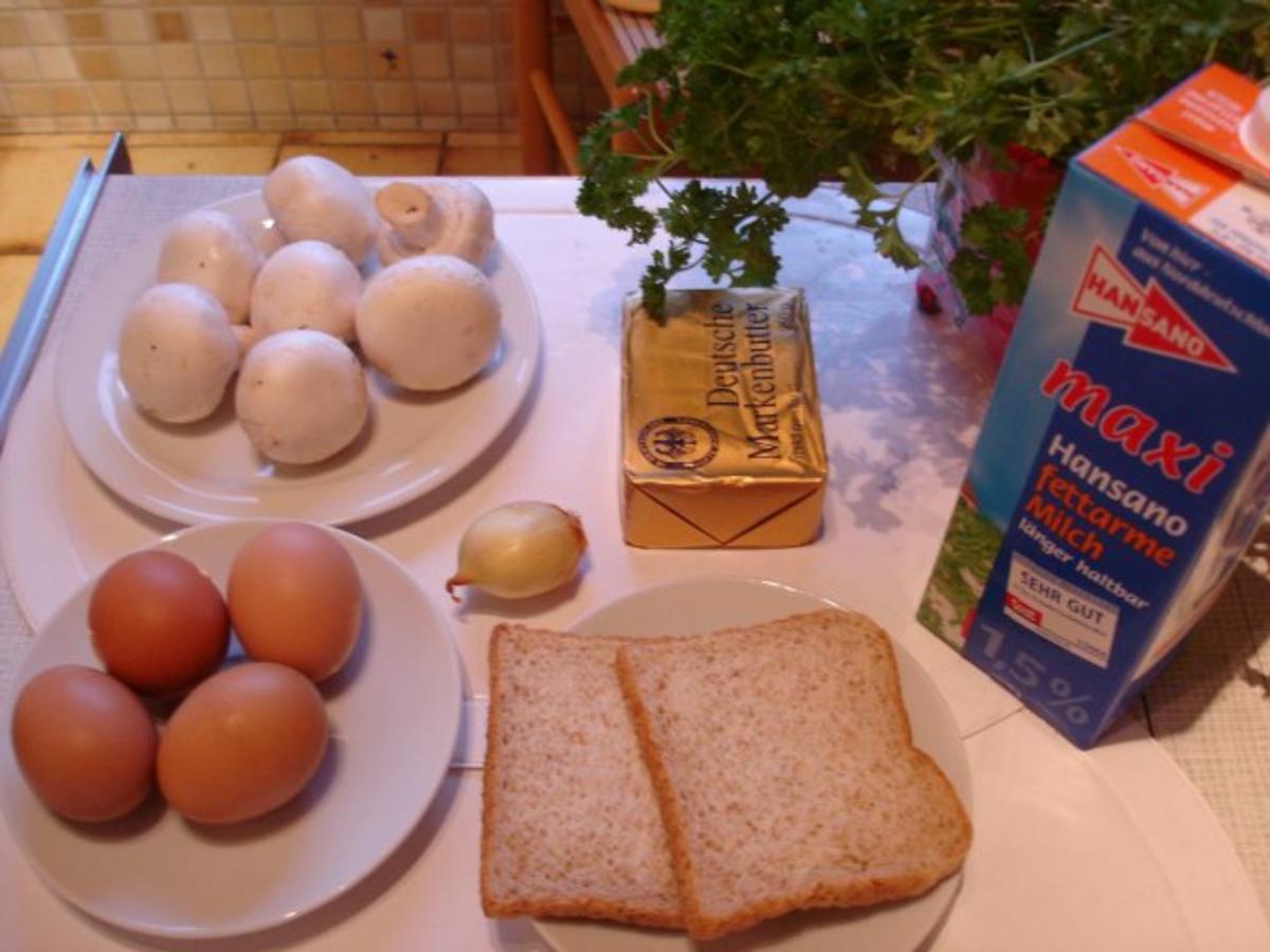 Rührei mit Champignons auf Toast - Rezept - Bild Nr. 2