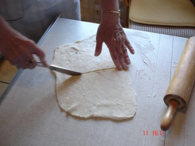 Sauerrahmfladen mit Speck und Käse - Rezept - Bild Nr. 5