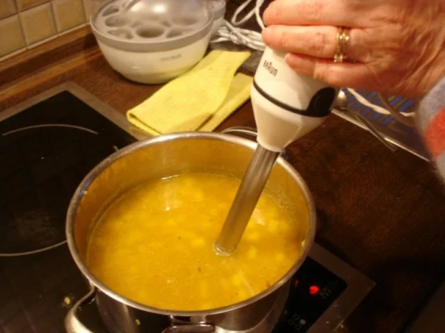 Rezept: Sahnige Kürbissuppe Bild Nr. 8 Sahnige Kürbissuppe - Rezept - Bild Nr. 8