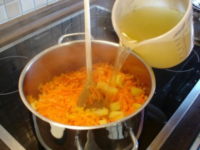 Scharfe Möhrencremesuppe - Rezept - Bild Nr. 6