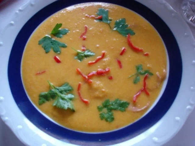 Scharfe Möhrencremesuppe - Rezept
