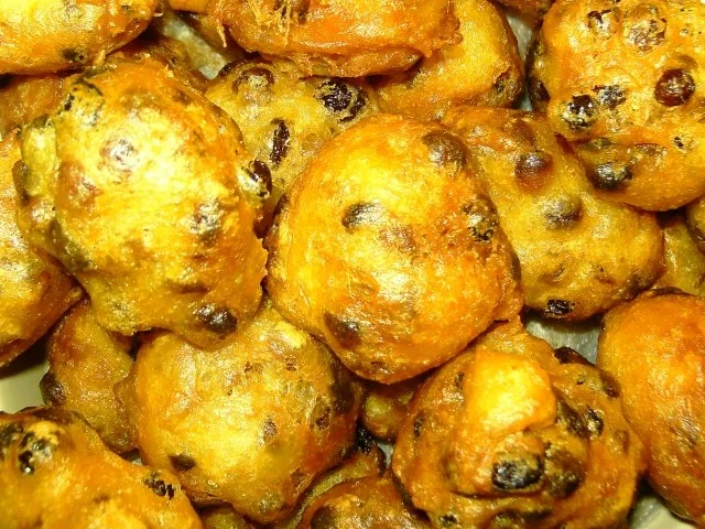 Rezept: meine 1. selbstgemachten OLIEBOLLEN meine 1. selbstgemachten OLIEBOLLEN - Rezept