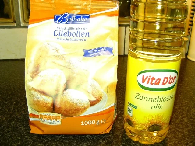 Rezept: meine 1. selbstgemachten OLIEBOLLEN Bild Nr. 2 meine 1. selbstgemachten OLIEBOLLEN - Rezept - Bild Nr. 2