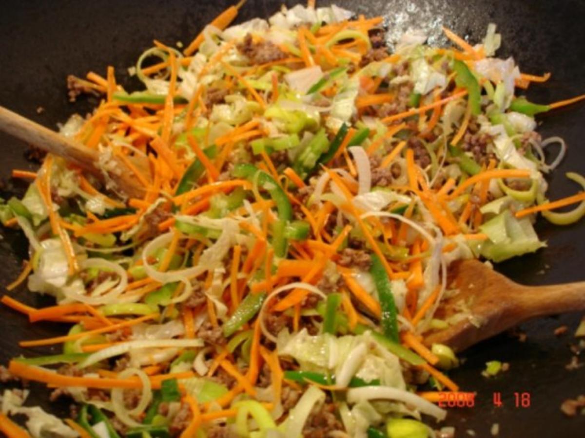 Asiatisches Nudelgericht - Rezept - Bild Nr. 9