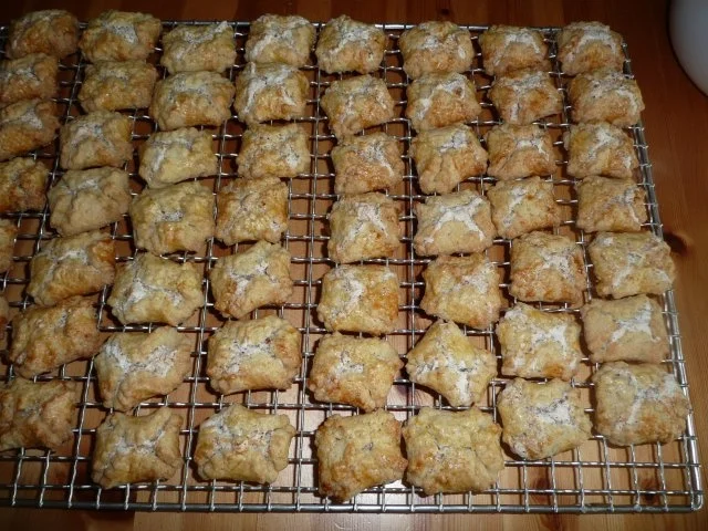 Rezept: Weihnachtsgebäck : Bauern - Hütchen Weihnachtsgebäck : Bauern - Hütchen - Rezept