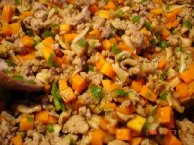 Rezept: Nudeln mit Asia-Bolognese Bild Nr. 10 Nudeln mit Asia-Bolognese - Rezept - Bild Nr. 10