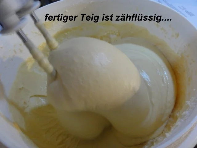 Rezept: Rührteig: NEUJÄHRCHEN für EUCH Bild Nr. 3 Rührteig: NEUJÄHRCHEN für EUCH - Rezept - Bild Nr. 3