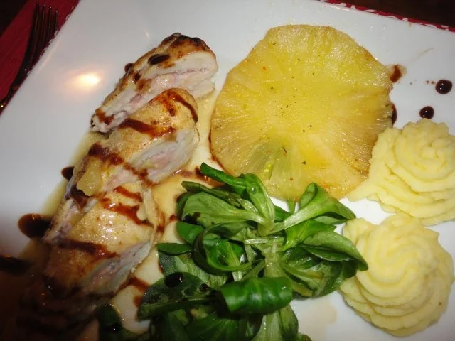 gefüllte Puten Röllchen "Hawai" - Rezept