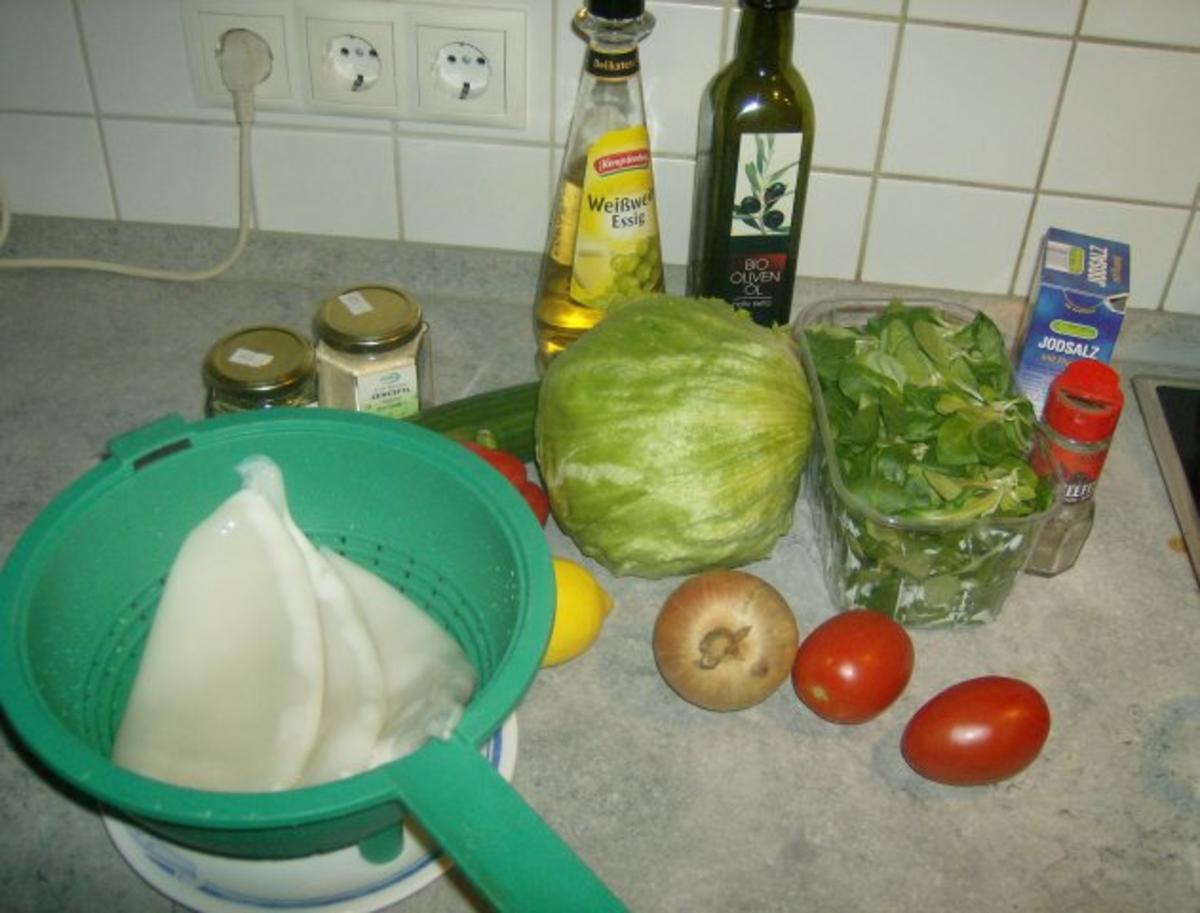 Gemischter Salat mit Tintenfisch - Rezept