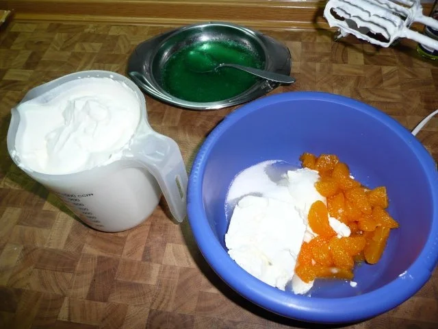 Frischkäse-Torte -Waldmeister - Rezept - Bild Nr. 2