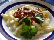 Nudeln mit Hackfleisch-Chilisauce - Rezept