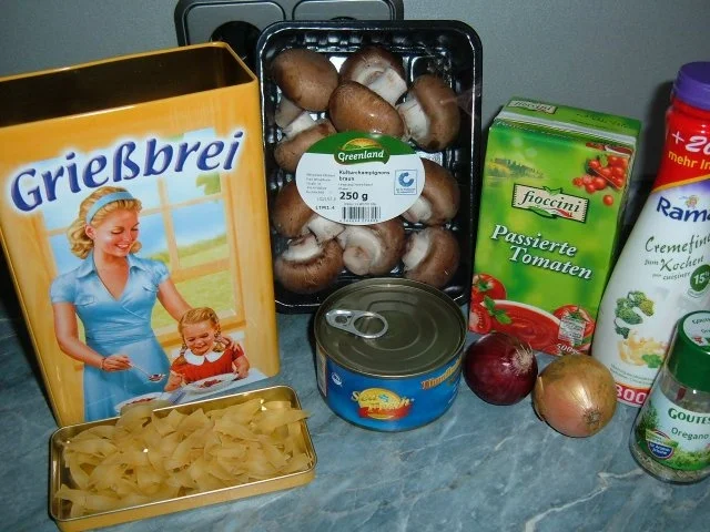 Rezept: Pfannengericht : Nudelpfanne - Thunfisch - Champignons Bild Nr. 2 Pfannengericht : Nudelpfanne - Thunfisch - Champignons - Rezept - Bild Nr. 2