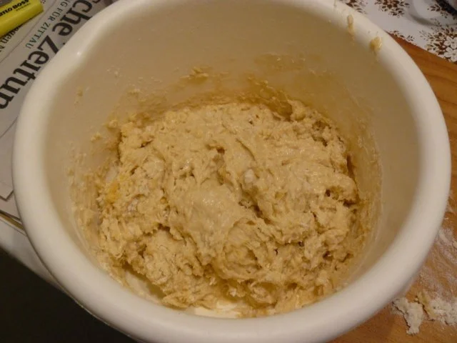 Hefeteig für Pizza und Zwiebelkuchen - Rezept - Bild Nr. 11