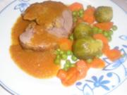 Putenrollbraten mit Semmelfülle und buntem Buttergemüse - Rezept