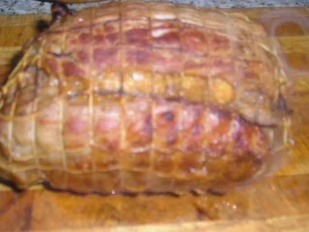 Putenrollbraten mit Semmelfülle und buntem Buttergemüse - Rezept - Bild Nr. 4