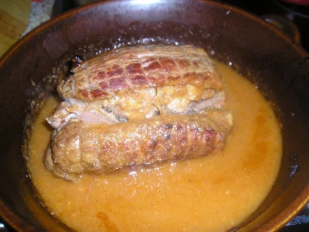 Putenrollbraten mit Semmelfülle und buntem Buttergemüse - Rezept - Bild Nr. 5