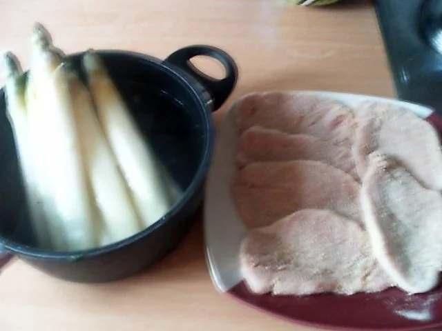 Kotlett in Spargelsahnesosse - Rezept - Bild Nr. 2