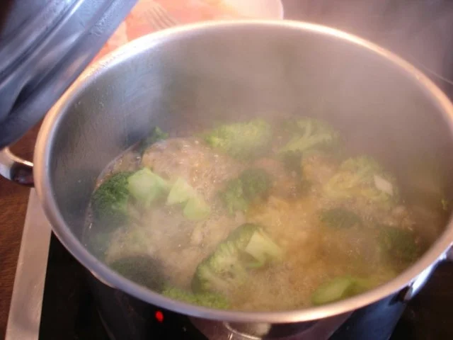 Brokkolicremesuppe - Rezept - Bild Nr. 5