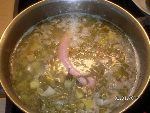 Rezept: Schnibbelbohnensuppe Bild Nr. 6 Schnibbelbohnensuppe - Rezept - Bild Nr. 6