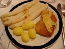 Schnitzel mit Spargel und Kartoffeln - Rezept