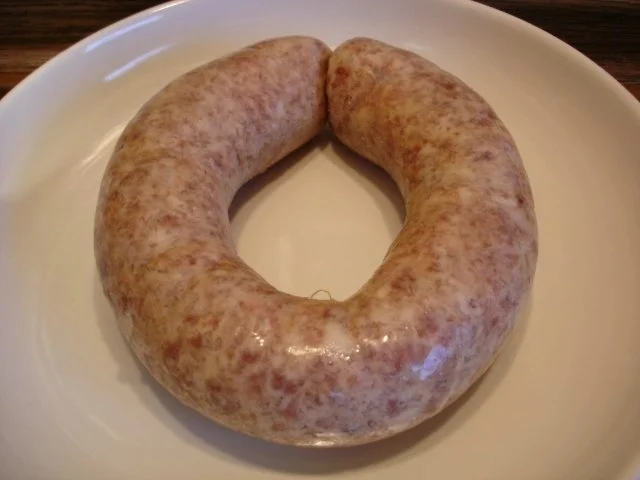 Schwartenwurst mit Sauerkraut und Kartoffeln - Rezept - Bild Nr. 2