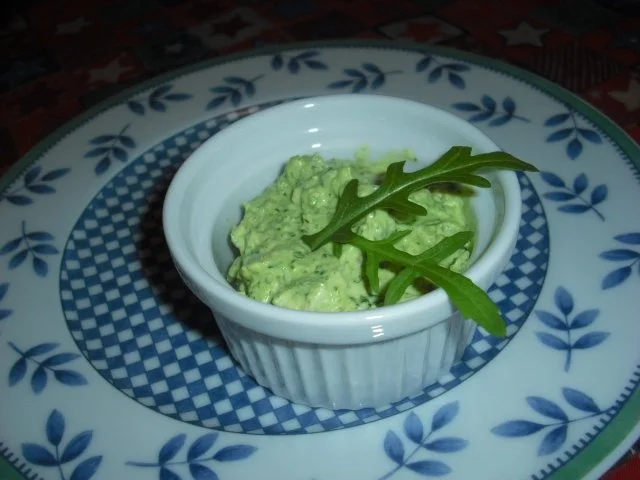 Rezept: Avocado-Walnuss-Aufstrich Avocado-Walnuss-Aufstrich - Rezept