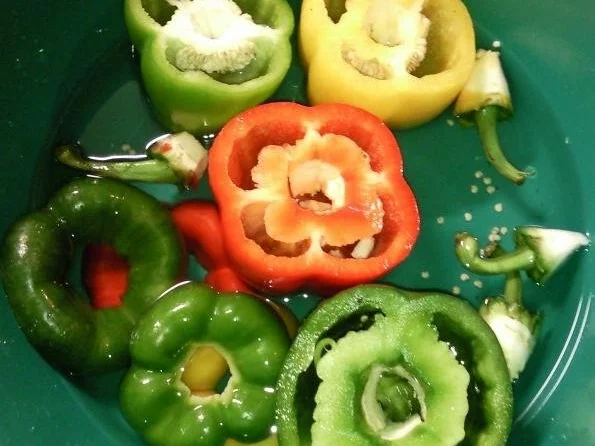 Paprikaschoten gefüllt mit Mett und Pilzen - Rezept - Bild Nr. 7