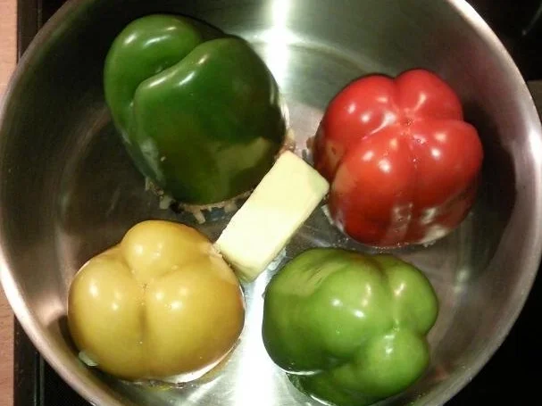 Paprikaschoten gefüllt mit Mett und Pilzen - Rezept - Bild Nr. 13