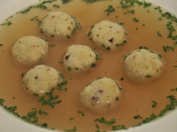 Gries-Speck-Knödel-Suppe - Rezept - Bild Nr. 2