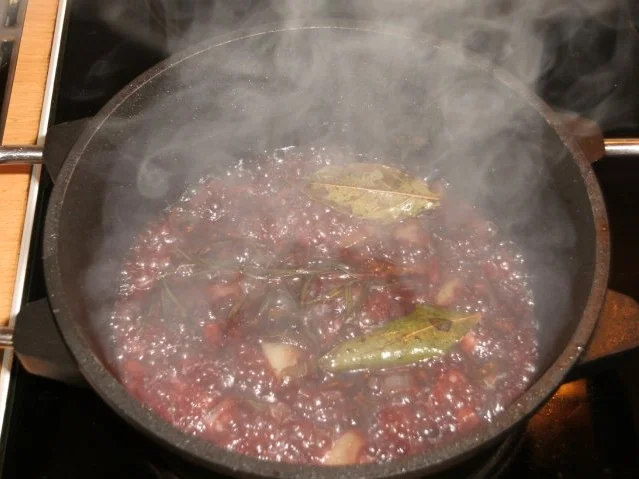 Rezept: Fleisch: Lammhaxe, geschmort in Portwein Bild Nr. 4 Fleisch: Lammhaxe, geschmort in Portwein - Rezept - Bild Nr. 4