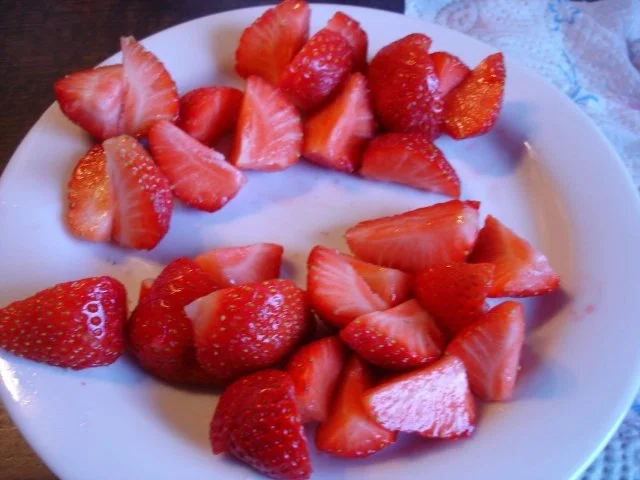 Rezept: Eis-Früchte-Becher Bild Nr. 7 Eis-Früchte-Becher - Rezept - Bild Nr. 7