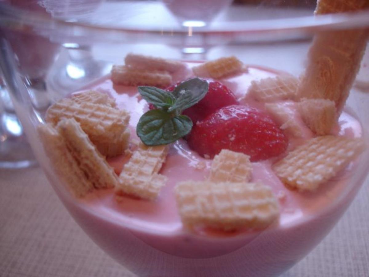 Erdbeer-Quark-Dessert - Rezept - Bild Nr. 11