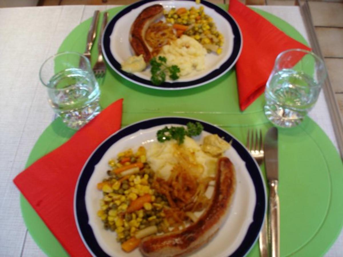 Feine Bratwurst mit Selleriestampfkartoffeln und Gemüse - Rezept - Bild Nr. 9