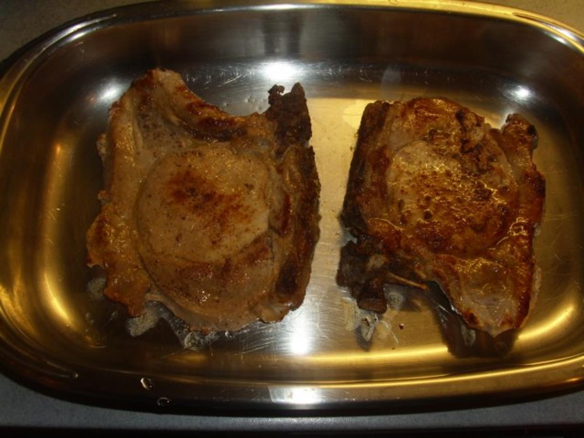 Kotelettes mit einer Kräuterschmelzkäse-Kruste - Rezept - Bild Nr. 4