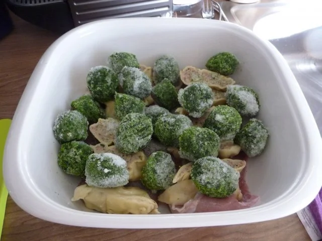 Kalbsfleisch : Kalbsschnitzel - Maultaschen - Spinat - Auflauf - Rezept - Bild Nr. 5