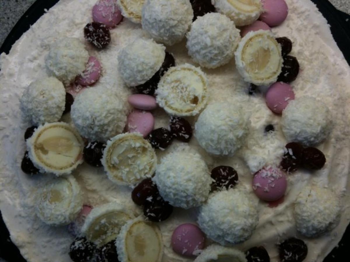 Raffaello-Cranberry Torte - Rezept - Bild Nr. 2