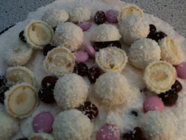 Raffaello-Cranberry Torte - Rezept