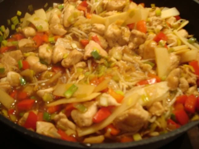 Rezept: Hähnchenpfanne Asia Bild Nr. 9 Hähnchenpfanne Asia - Rezept - Bild Nr. 9