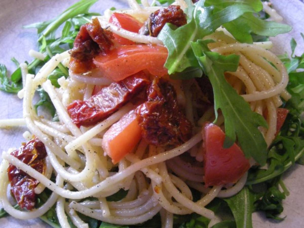 Spaghettisalat mediteran - Rezept - Bild Nr. 3
