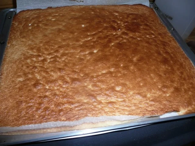 Rezept: Schneebällchen-Dessert Ca 35 Stück Bild Nr. 3 Schneebällchen-Dessert Ca 35 Stück - Rezept - Bild Nr. 3