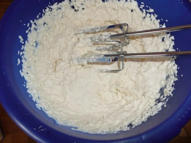 Rezept: Schneebällchen-Dessert Ca 35 Stück Bild Nr. 4 Schneebällchen-Dessert Ca 35 Stück - Rezept - Bild Nr. 4