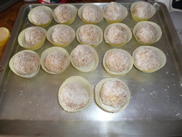 Rezept: Schneebällchen-Dessert Ca 35 Stück Schneebällchen-Dessert Ca 35 Stück - Rezept