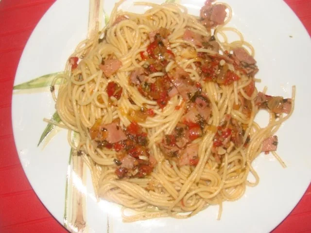 Rezept: Nudeln : Ital. Knoblauch-Spaghetti Nudeln : Ital. Knoblauch-Spaghetti - Rezept