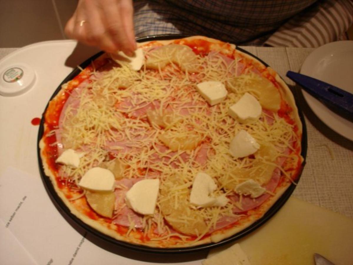 Pizza Hawaii - Rezept - Bild Nr. 11